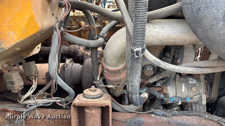 image for item ED2283 2002 Chevrolet C8500 dump truck