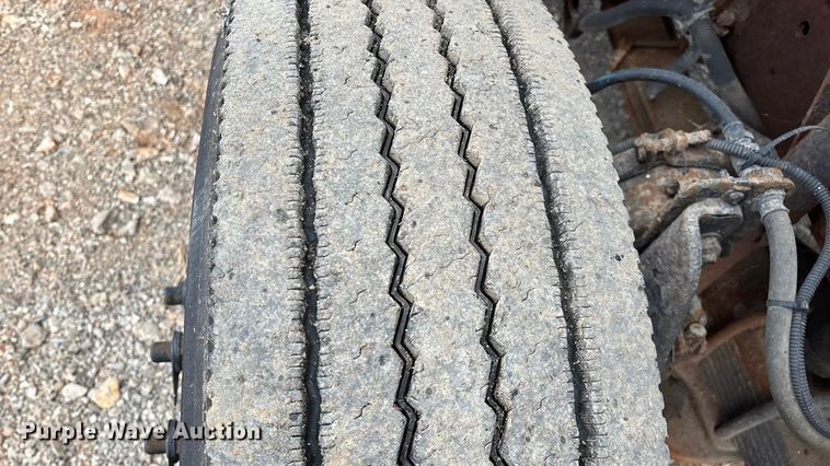 image for item ED2283 2002 Chevrolet C8500 dump truck