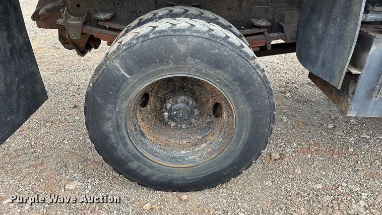 image for item ED2283 2002 Chevrolet C8500 dump truck