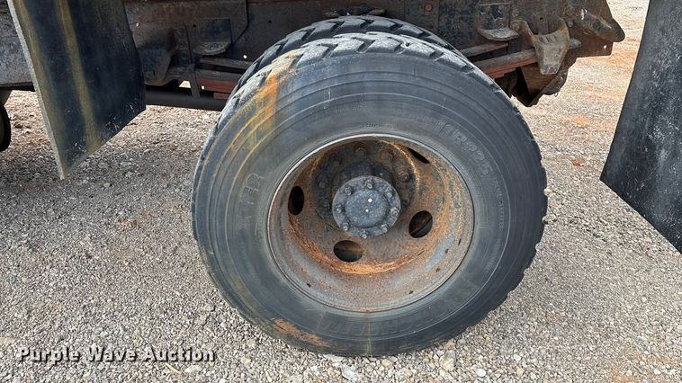 image for item ED2283 2002 Chevrolet C8500 dump truck