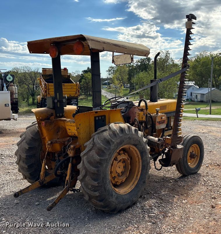 image for item ED2284 1991 Case International 495 tractor