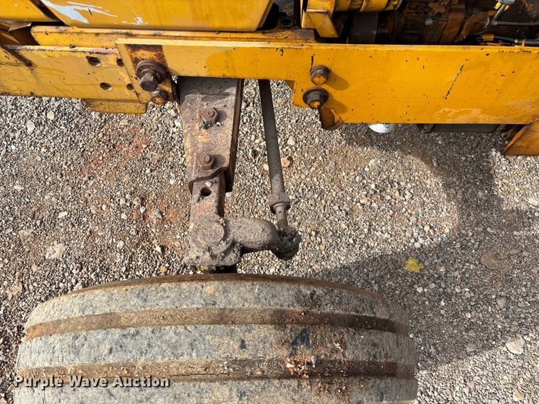 image for item ED2284 1991 Case International 495 tractor