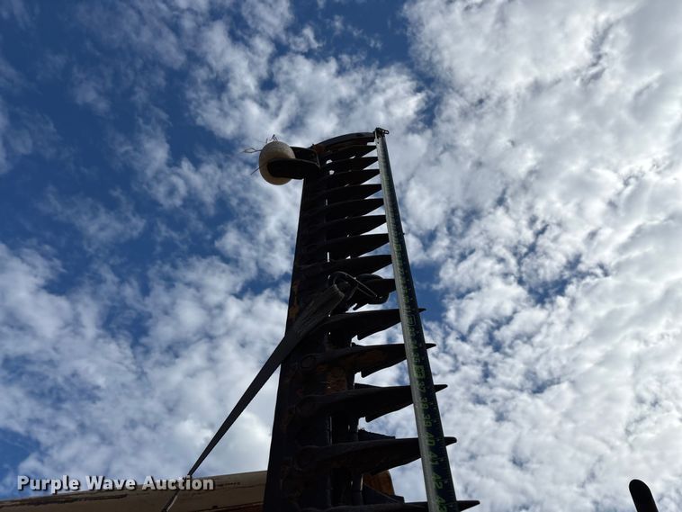 image for item ED2284 1991 Case International 495 tractor