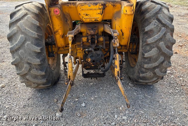 image for item ED2284 1991 Case International 495 tractor