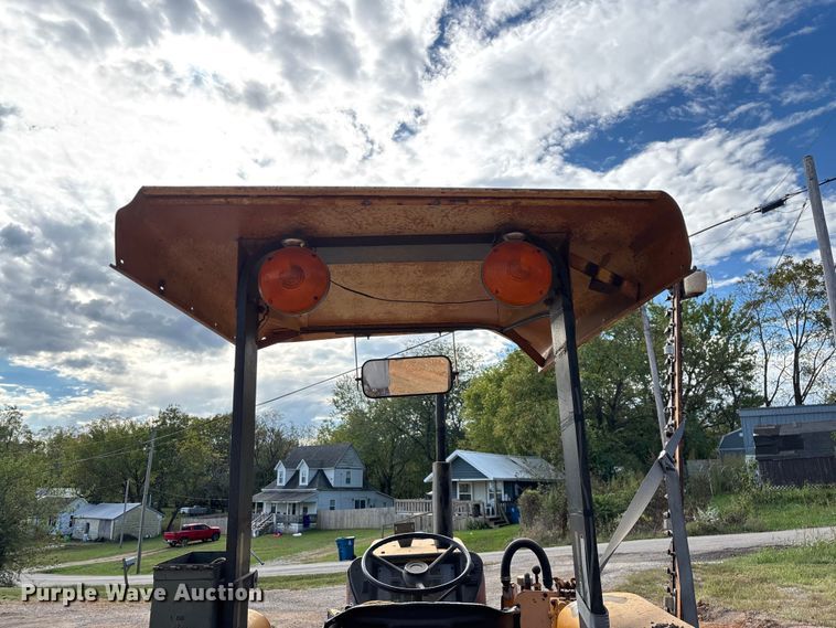 image for item ED2284 1991 Case International 495 tractor