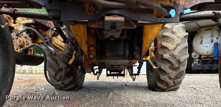 image for item ED2284 1991 Case International 495 tractor