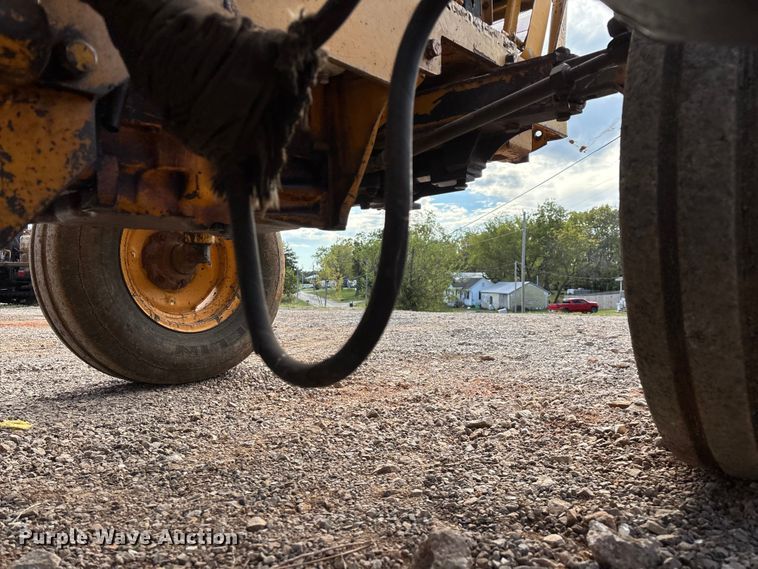 image for item ED2284 1991 Case International 495 tractor