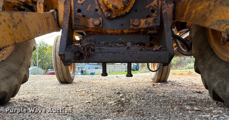 image for item ED2284 1991 Case International 495 tractor