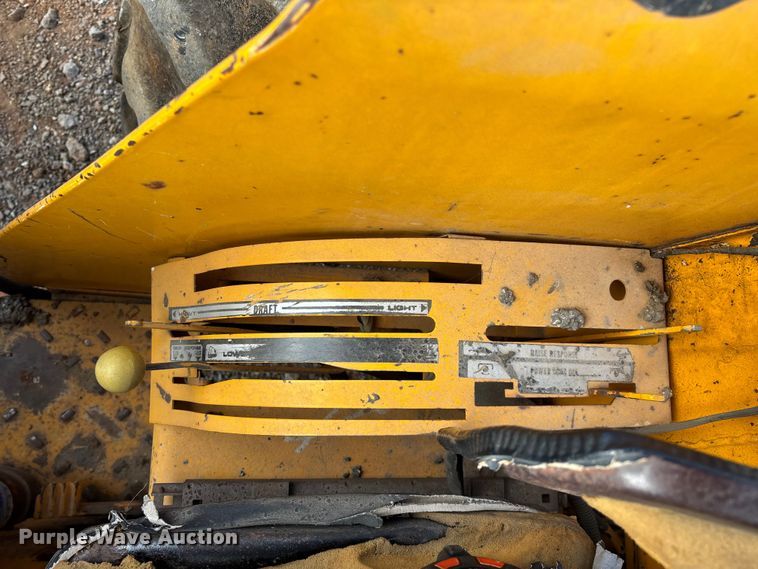 image for item ED2284 1991 Case International 495 tractor