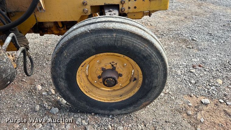 image for item ED2284 1991 Case International 495 tractor