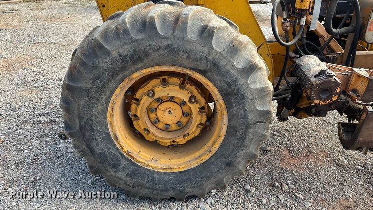 image for item ED2284 1991 Case International 495 tractor