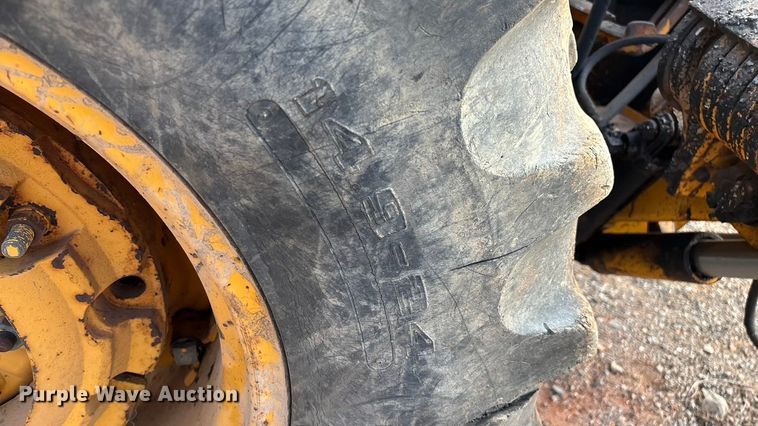 image for item ED2284 1991 Case International 495 tractor