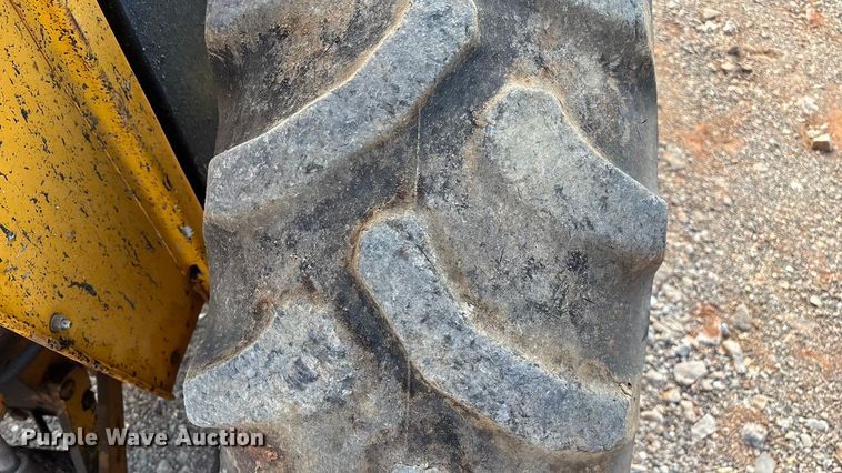 image for item ED2284 1991 Case International 495 tractor