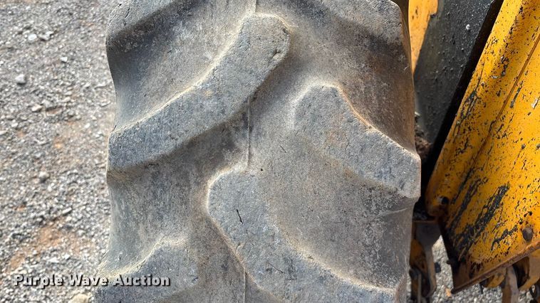 image for item ED2284 1991 Case International 495 tractor