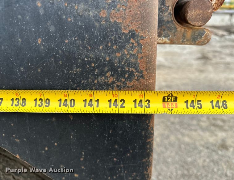 image for item EE3982 1995 Ford LT8000 dump truck