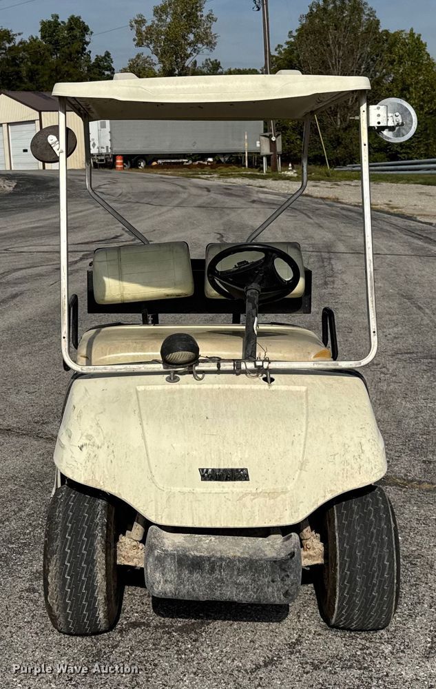 image for item EF2189 2001 Yamaha G16A golf cart