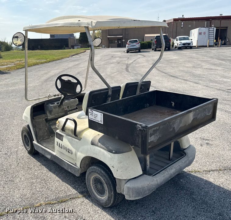 image for item EF2189 2001 Yamaha G16A golf cart