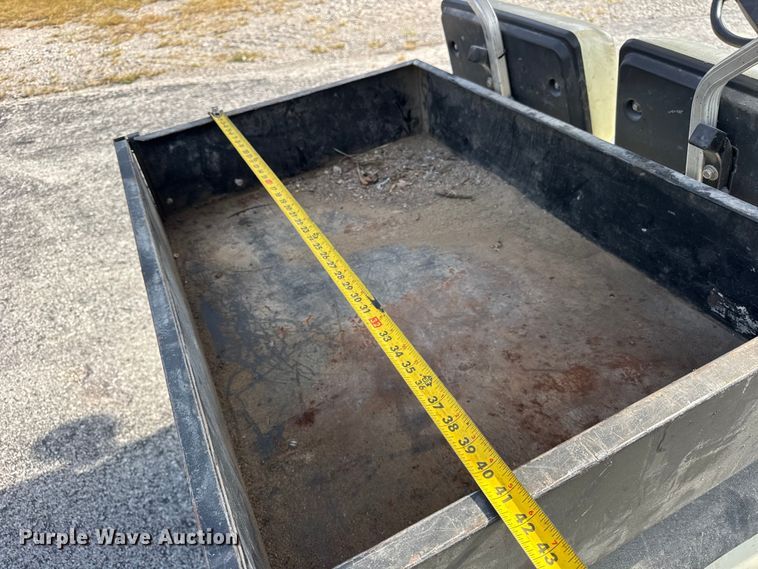 image for item EF2189 2001 Yamaha G16A golf cart