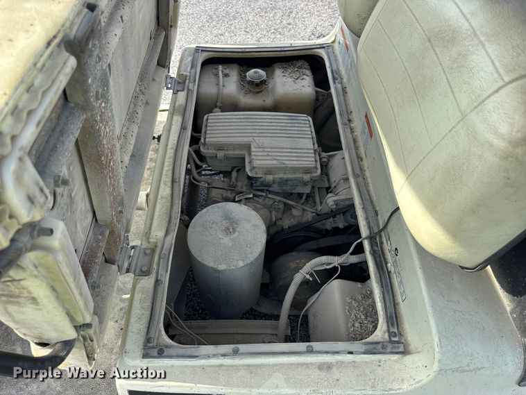 image for item EF2189 2001 Yamaha G16A golf cart