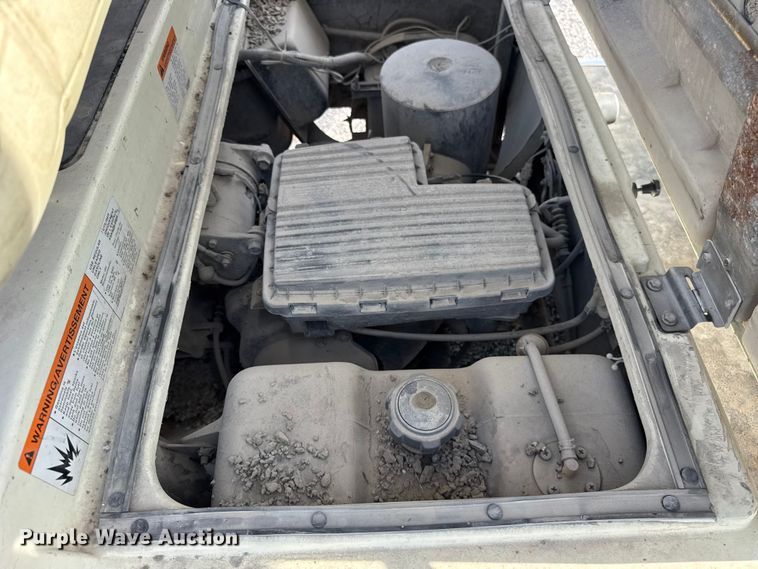 image for item EF2189 2001 Yamaha G16A golf cart