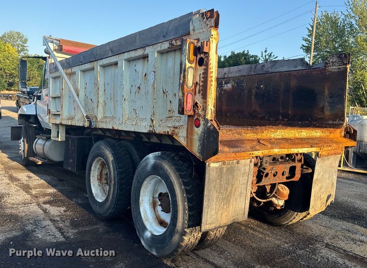 image for item EG8187 2014 International 7400 dump truck