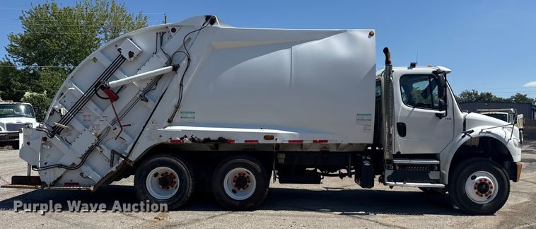 image for item EG8215 2013 Freightliner Business Class M2 refuse truck