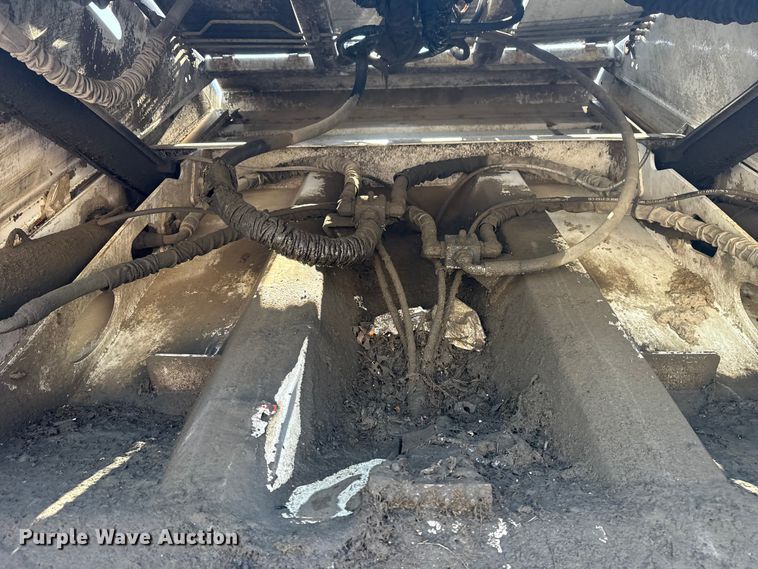 image for item EG8215 2013 Freightliner Business Class M2 refuse truck