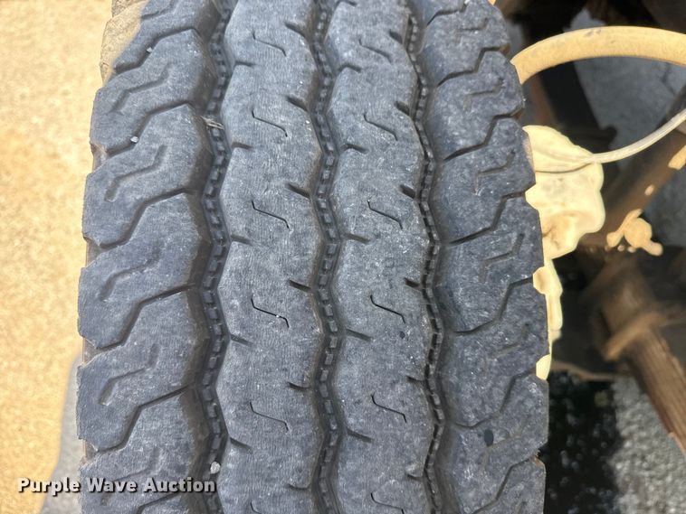 image for item EG8215 2013 Freightliner Business Class M2 refuse truck