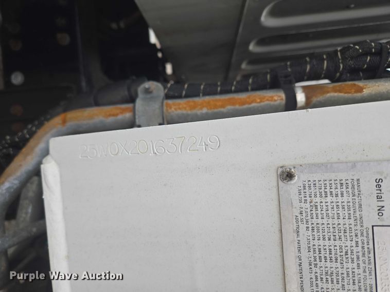 image for item EG8220 2012 Freightliner Business Class M2 refuse truck