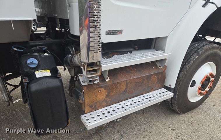 image for item EG8220 2012 Freightliner Business Class M2 refuse truck