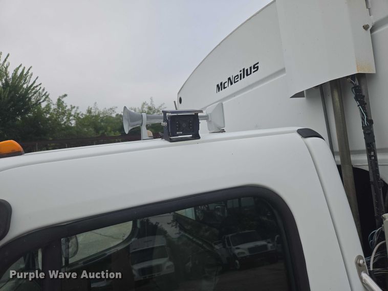 image for item EG8220 2012 Freightliner Business Class M2 refuse truck