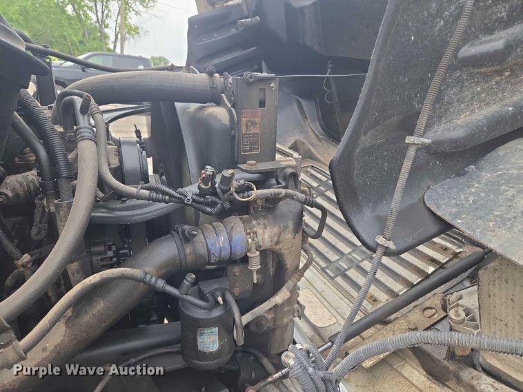 image for item EG8220 2012 Freightliner Business Class M2 refuse truck