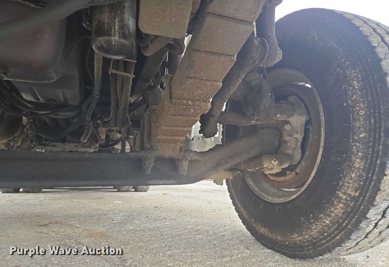 image for item EG8220 2012 Freightliner Business Class M2 refuse truck