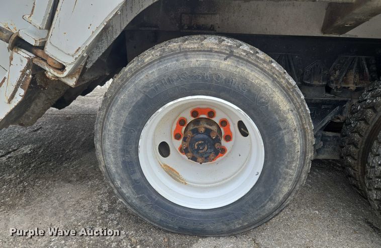 image for item EG8220 2012 Freightliner Business Class M2 refuse truck