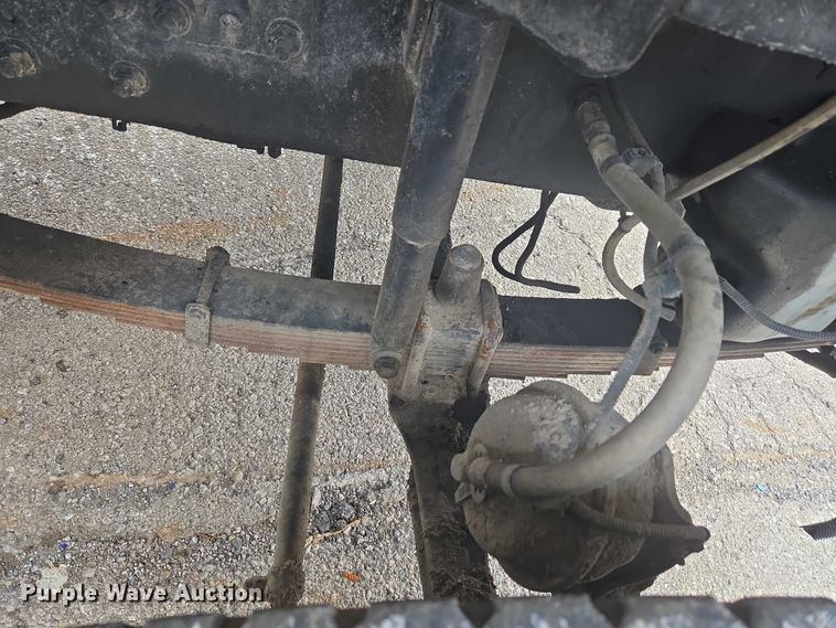 image for item EG8220 2012 Freightliner Business Class M2 refuse truck