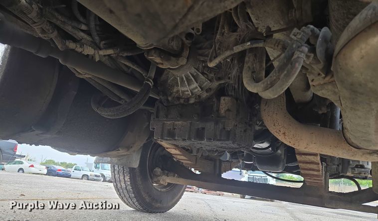 image for item EG8220 2012 Freightliner Business Class M2 refuse truck