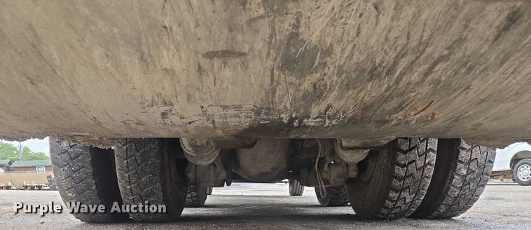 image for item EG8220 2012 Freightliner Business Class M2 refuse truck