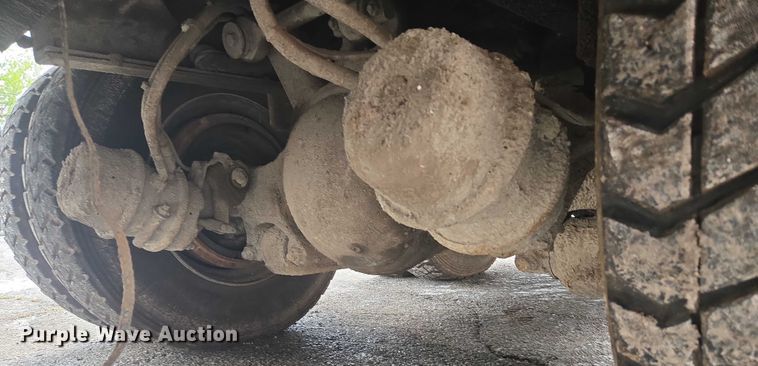 image for item EG8220 2012 Freightliner Business Class M2 refuse truck