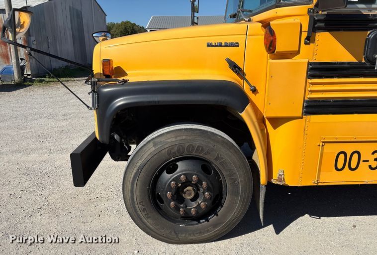 image for item EH7529 2000 BLUE BIRD B7 school bus