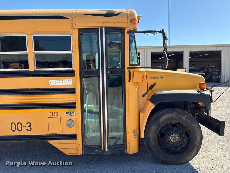 image for item EH7529 2000 BLUE BIRD B7 school bus