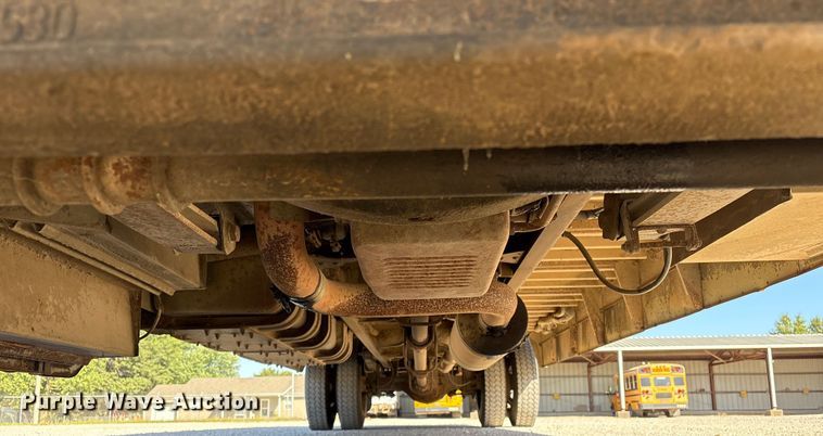 image for item EH7529 2000 BLUE BIRD B7 school bus