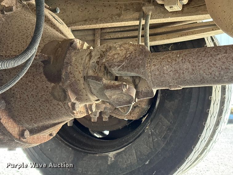 image for item EH7529 2000 BLUE BIRD B7 school bus