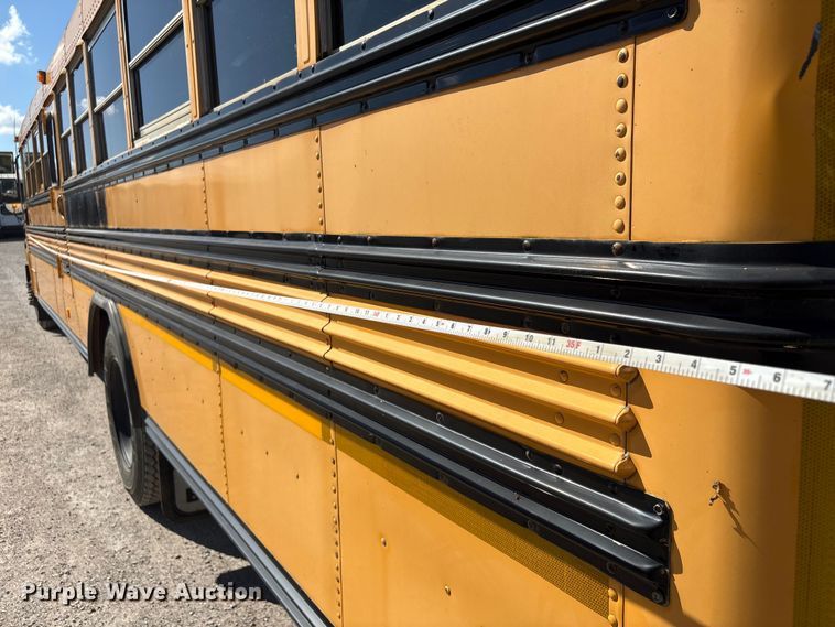 image for item EH7529 2000 BLUE BIRD B7 school bus