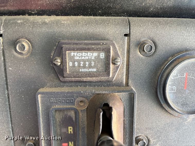 image for item EH7529 2000 BLUE BIRD B7 school bus