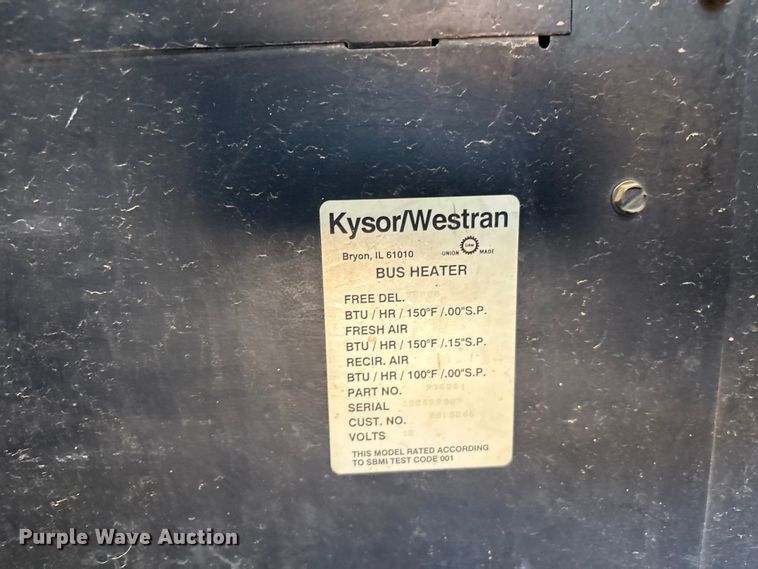 image for item EH7529 2000 BLUE BIRD B7 school bus