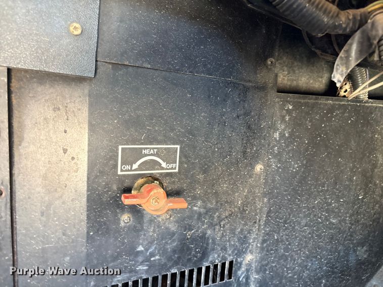 image for item EH7529 2000 BLUE BIRD B7 school bus