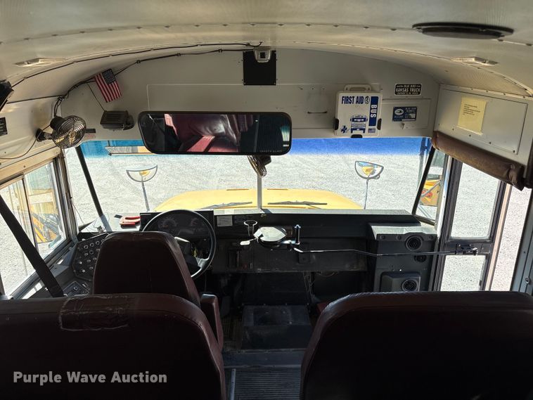 image for item EH7529 2000 BLUE BIRD B7 school bus