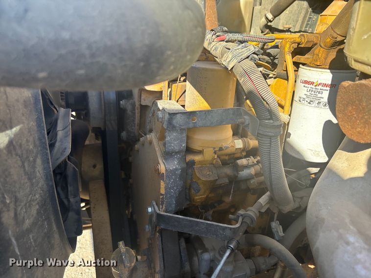 image for item EH7529 2000 BLUE BIRD B7 school bus