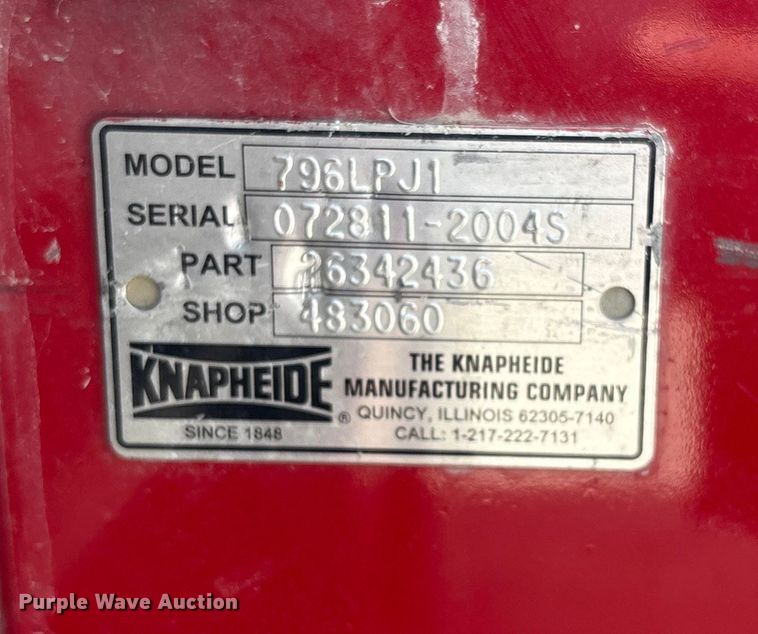 image for item EH7531 2004 Chevrolet Silverado 2500HD utility bed pickup truck