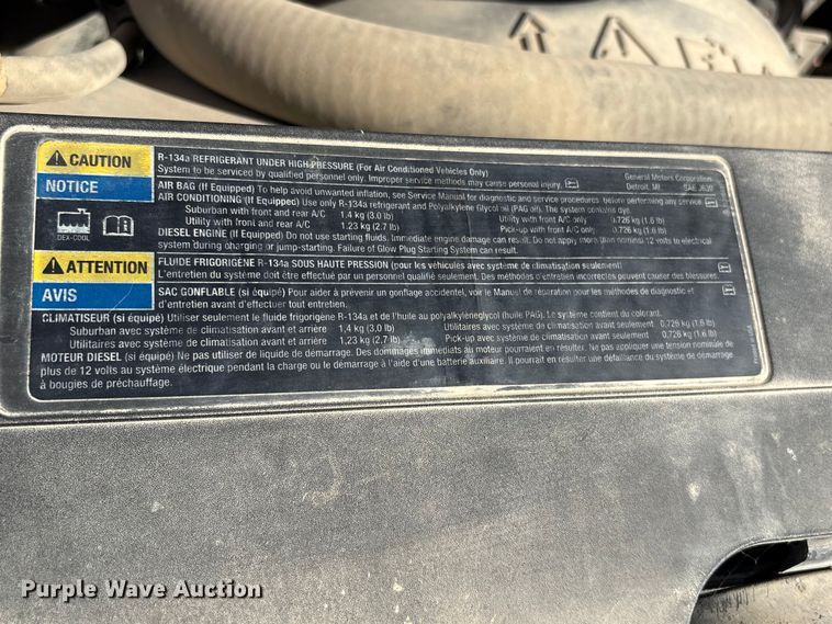 image for item EH7531 2004 Chevrolet Silverado 2500HD utility bed pickup truck